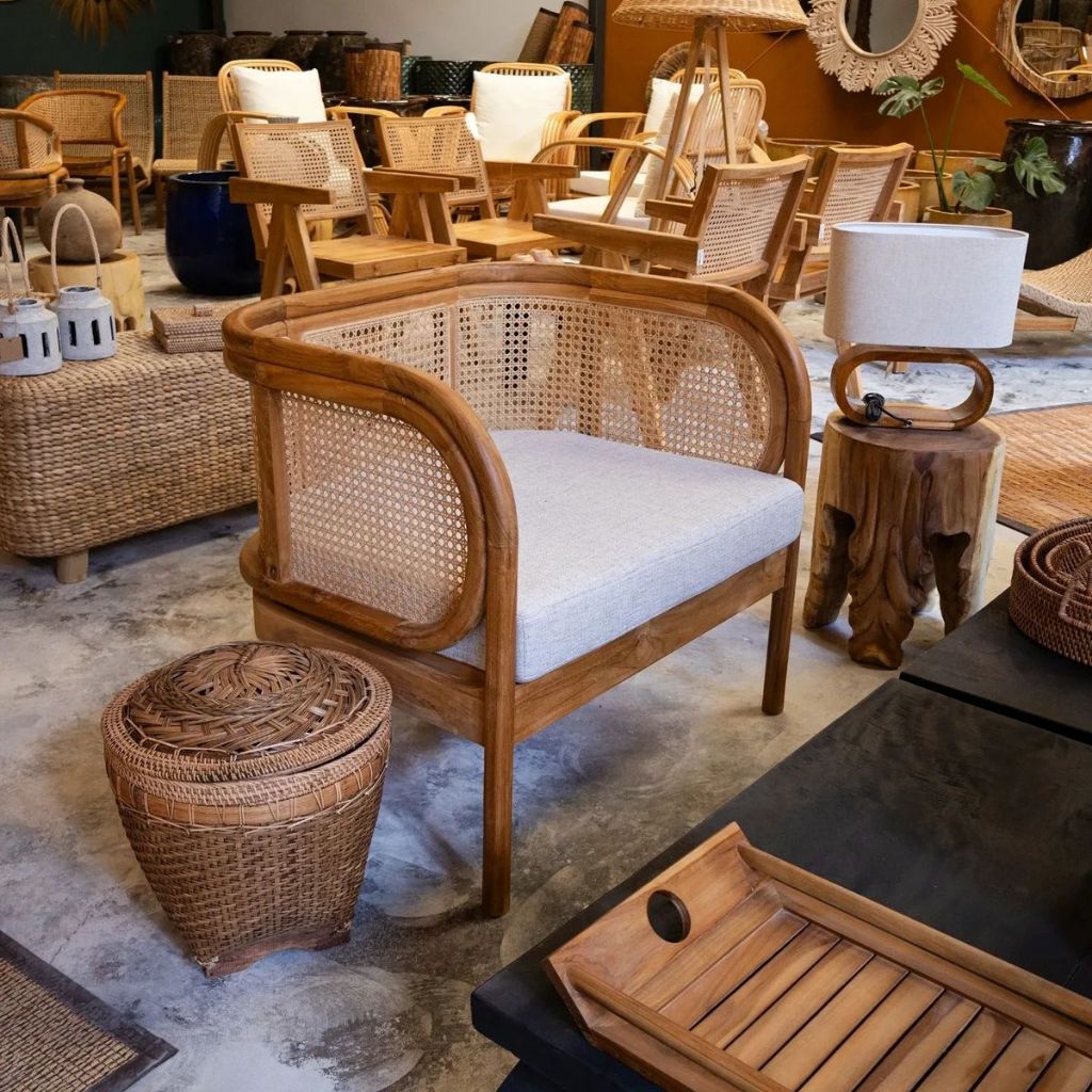 sofa tamu jati kombinasi rotan alami, kursi model klasik retro kombinasi rotan