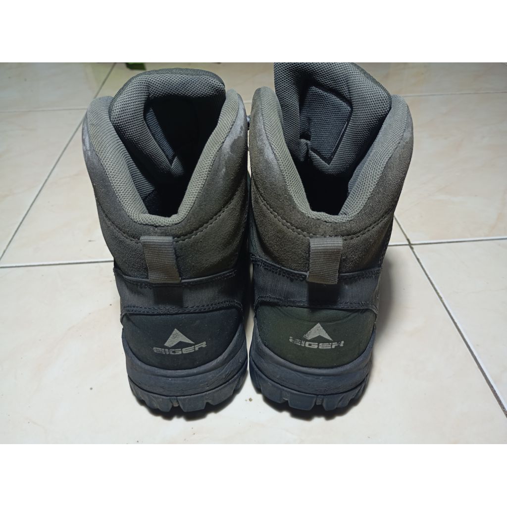 sepatu Eiger