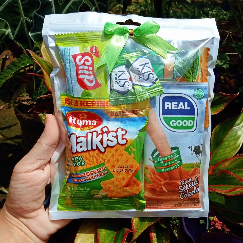 

Mini Gift Snack Ulang Tahun Isi 6 Tema Hijau| Snack Pack Jajanan Murah | Hampers Snack