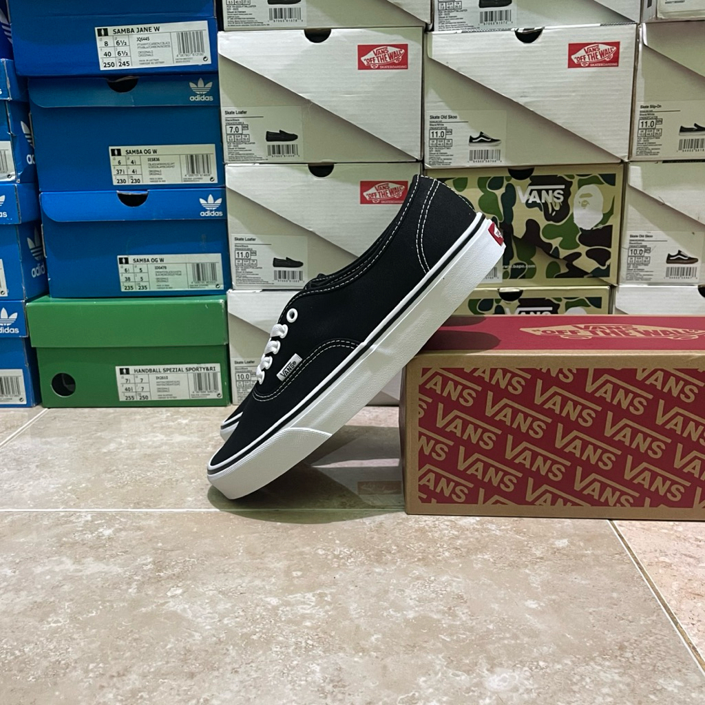 Vans authentic black white classic (Resmi PT NAVYA)
