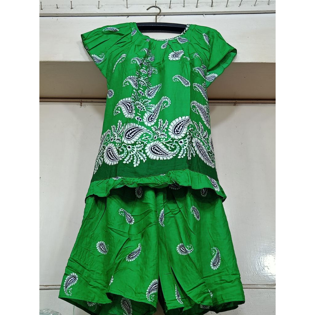 Setelan hotpants jumbo gajah putih