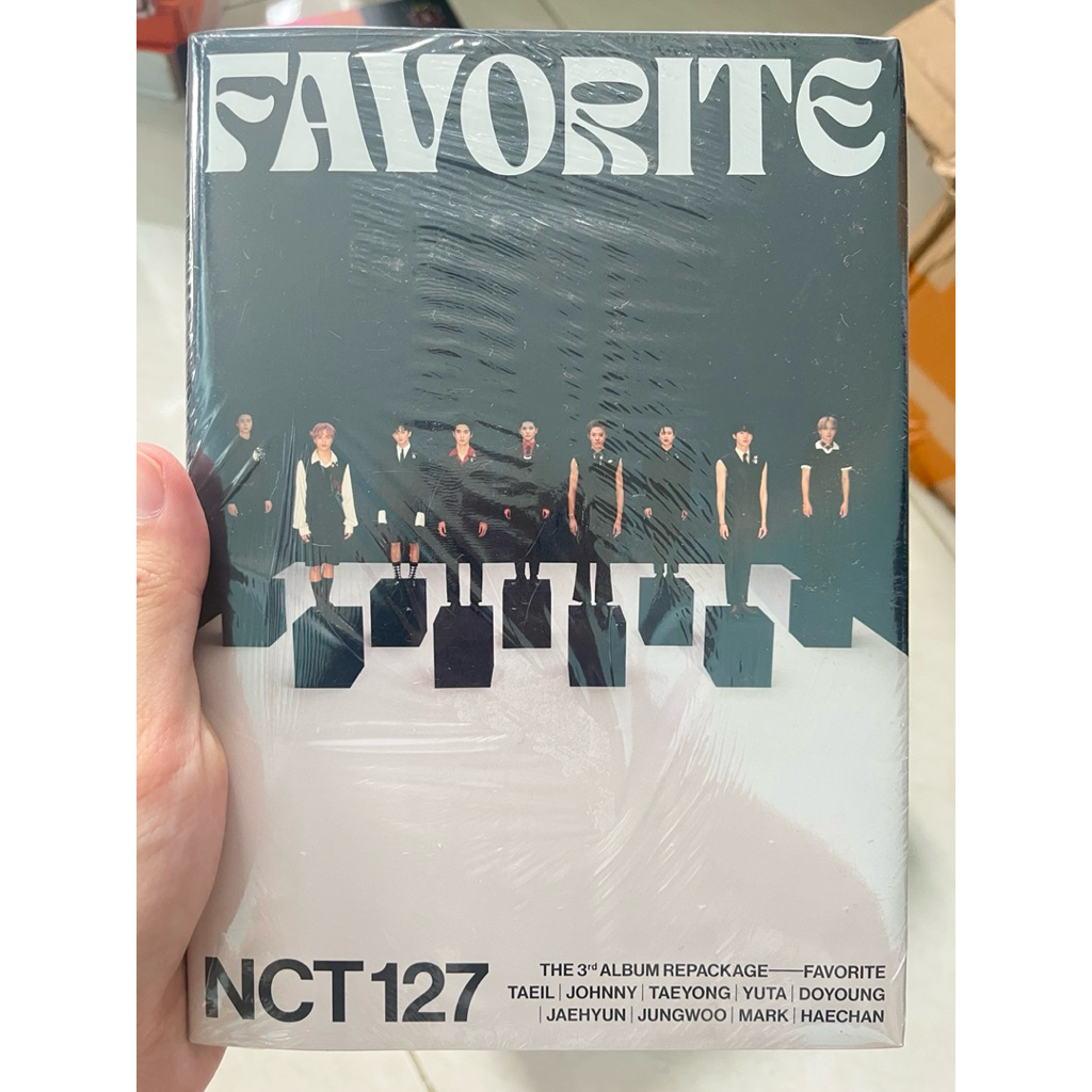 ALBUM SEALED NCT DREAM [FAVORITE][STICKER][HOT SAUCE]