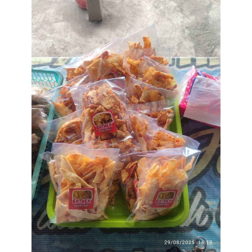 

Balung kethek loncis cemilan tradisional solo