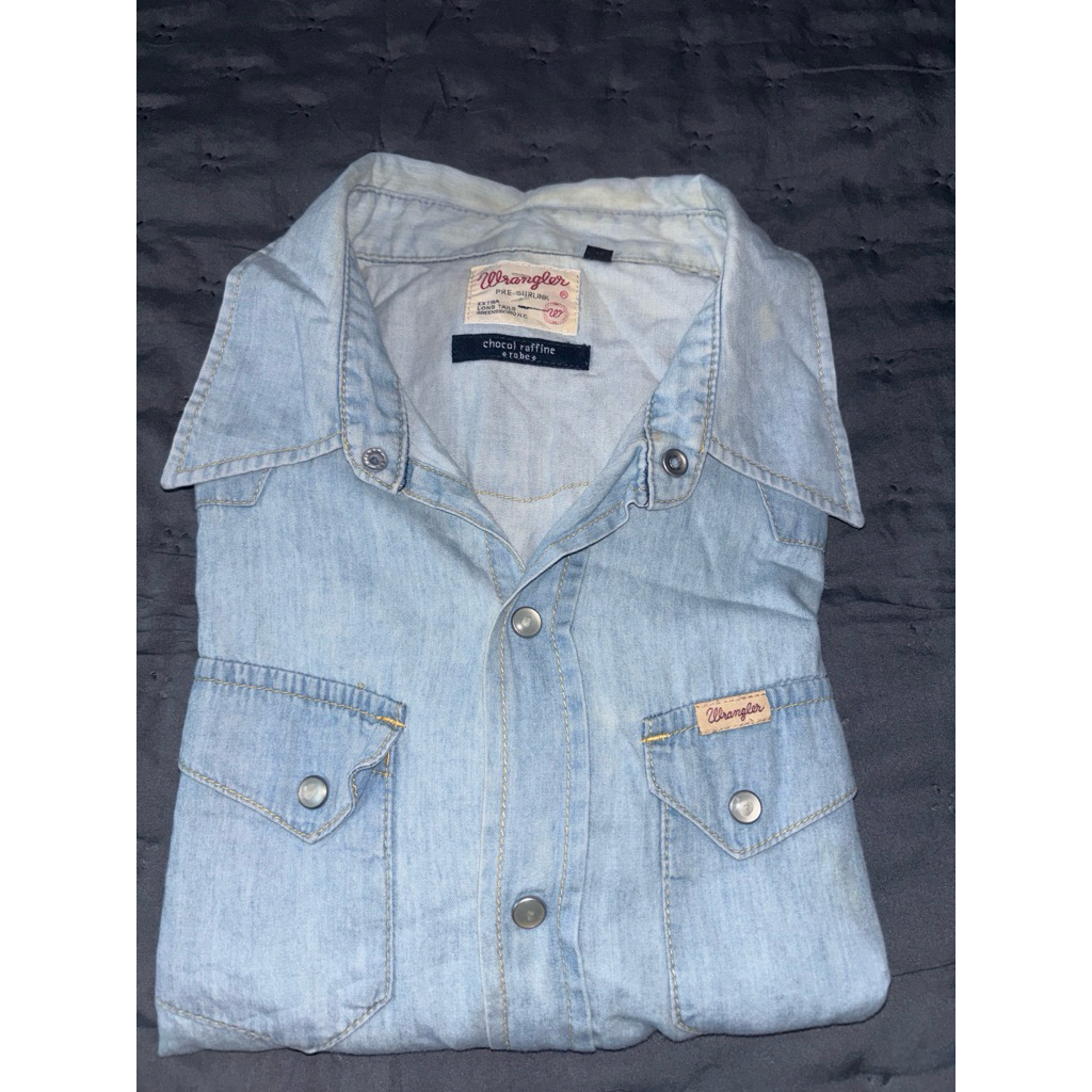 Preloved Kemeja Wanita Denim Lengan Panjang Wrangler Original (ada minus)