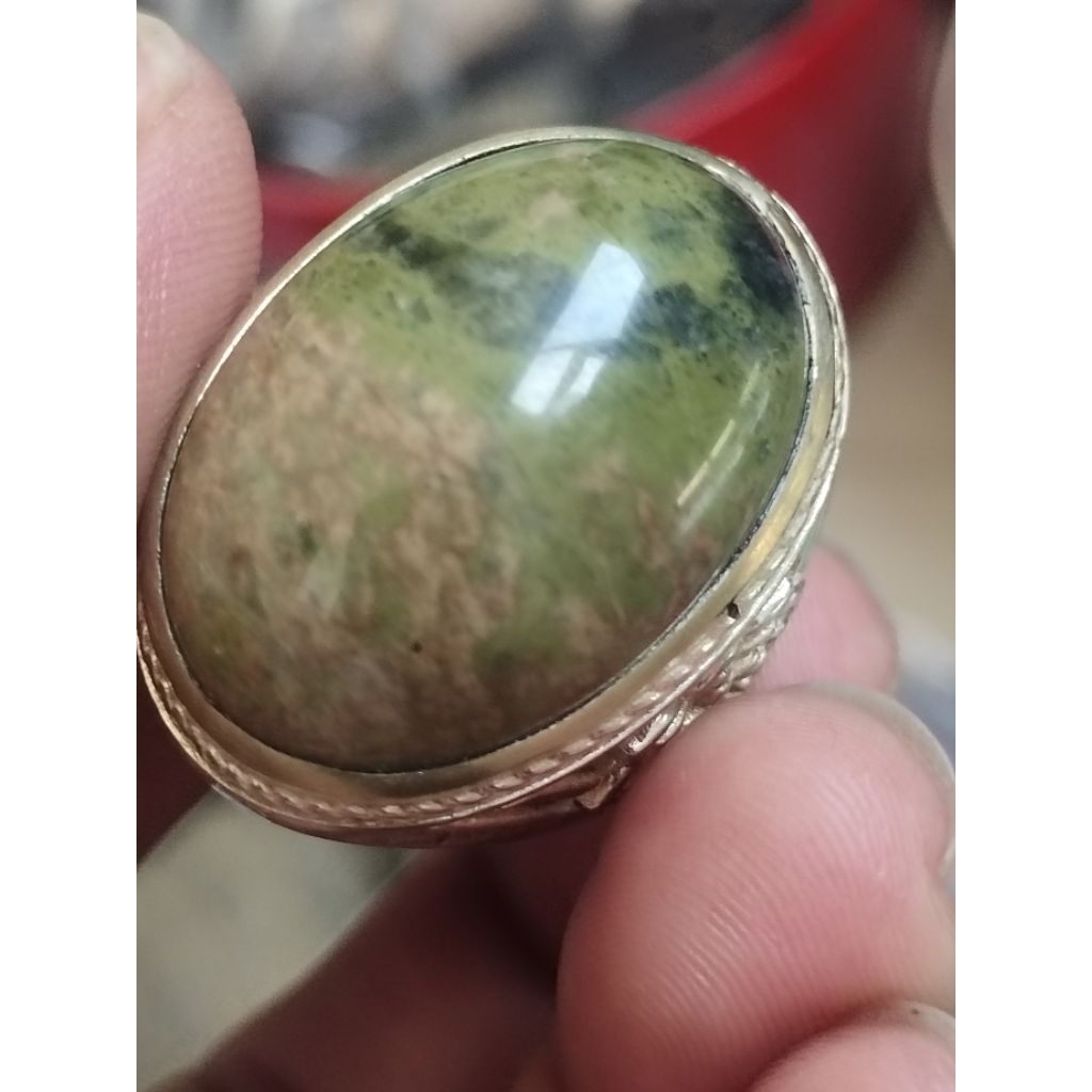 badar besi hijau kinclong