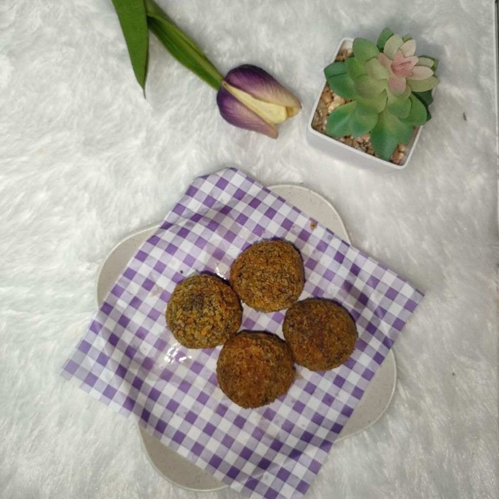 

GOGUMA BOLA BOLA (UBI UNGU) isi 6 pcs