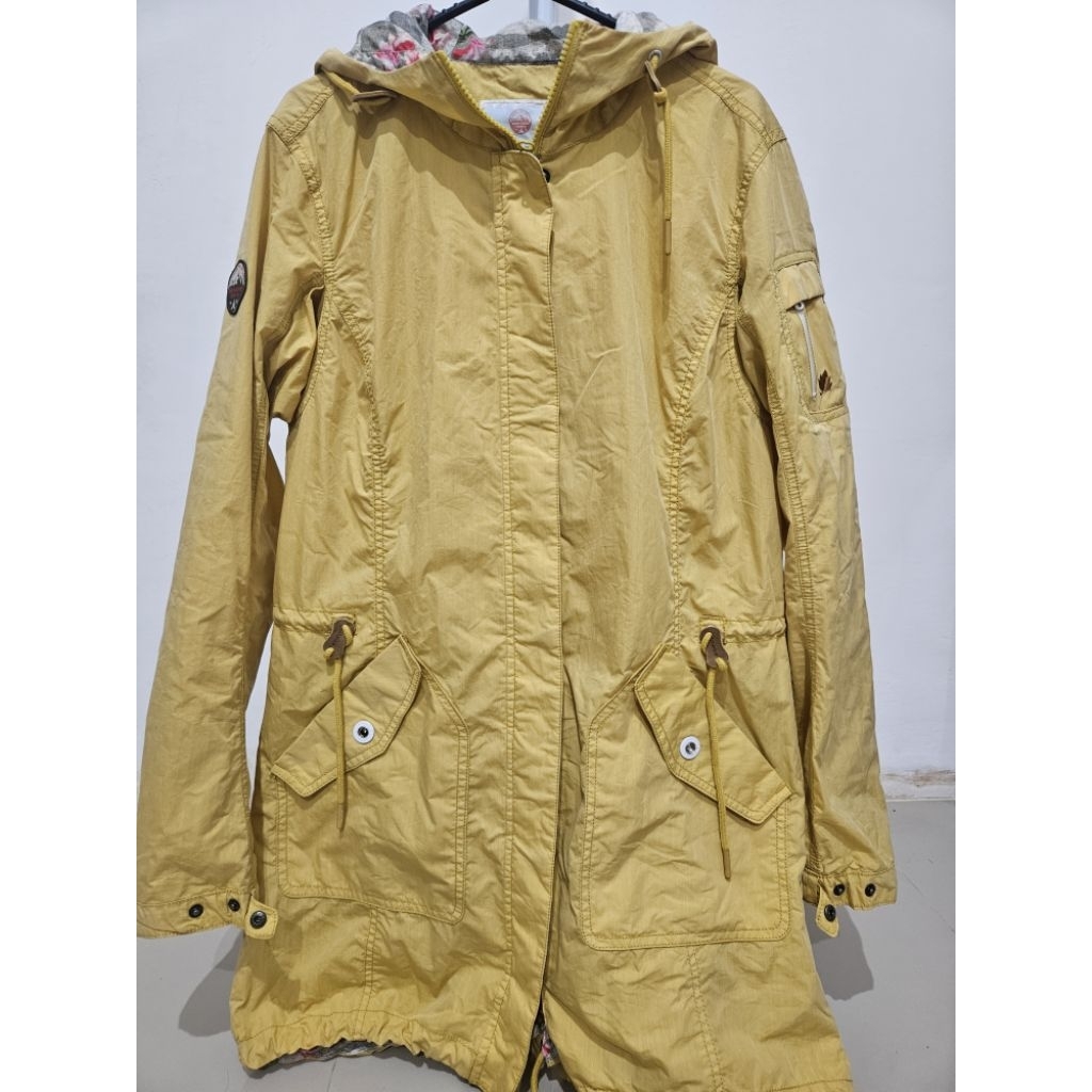 jaketcoathoodie parka gunung outdoor lafuma