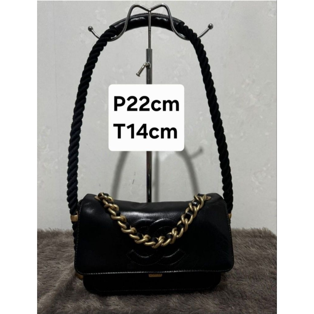 Tas CC BLACK RARE SERI RUE CAMBON CRAMPLED