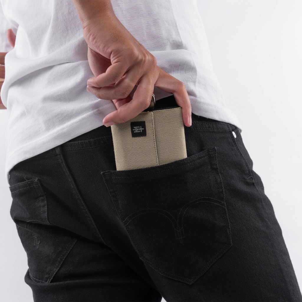 SHUREZ MATERNAL DISASTER DOMPET TRI FOLD WALLET ORIGINAL