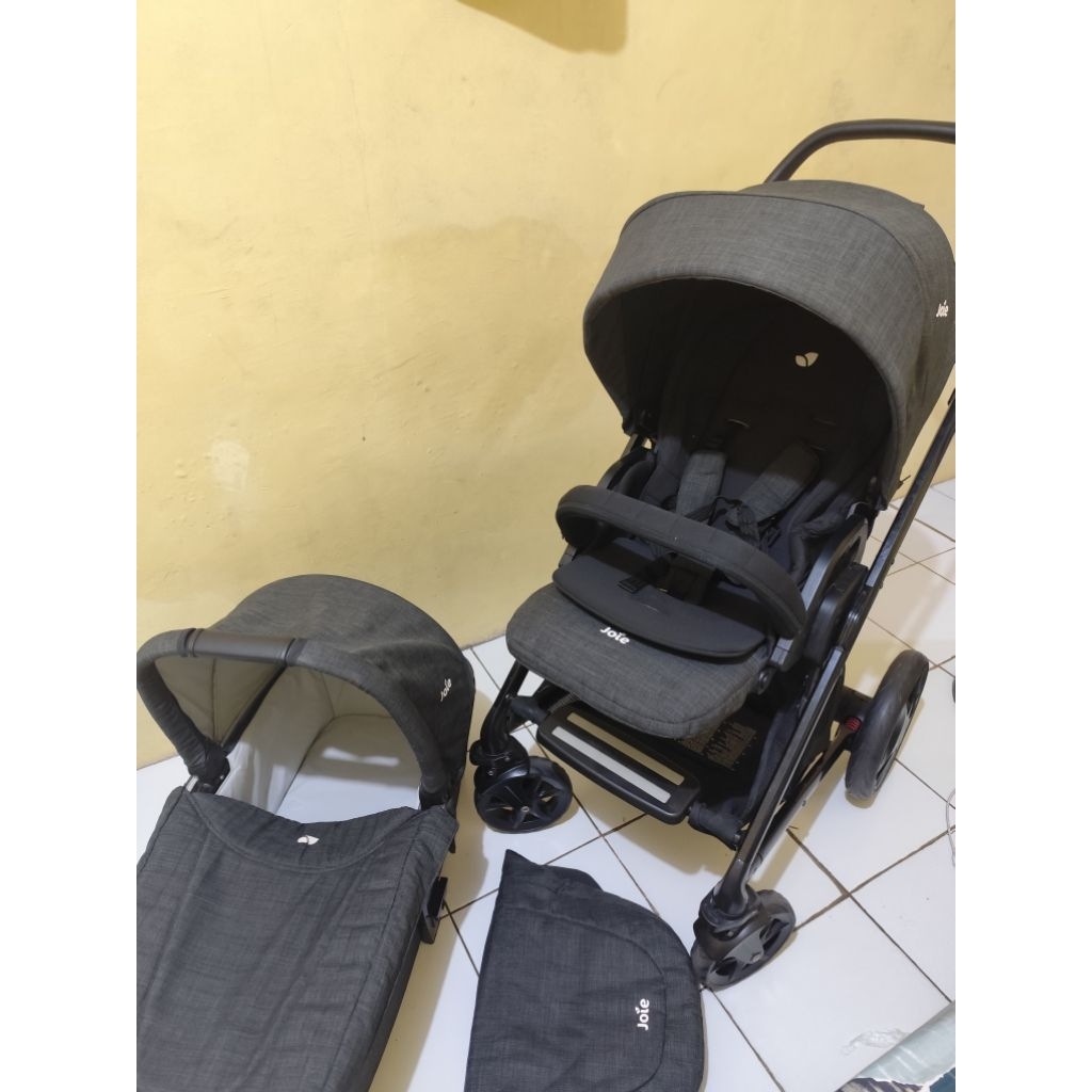 Preloved stroller Joie chrome