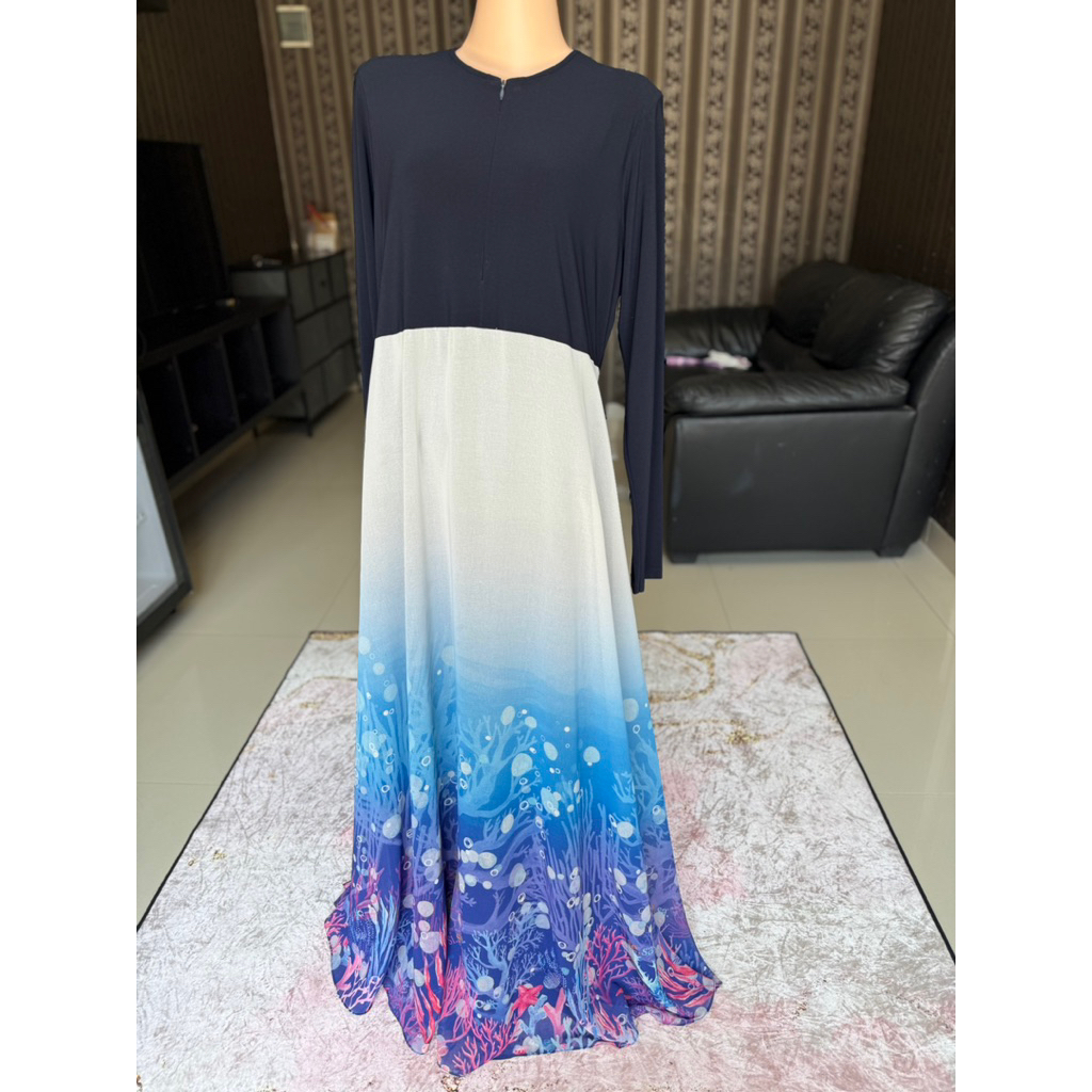 preloved sisesa dress warna navy, good condition