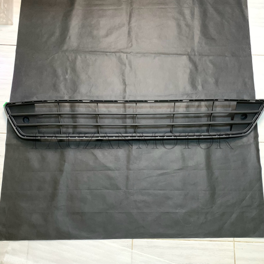 Grile gril Bemper Depan Bawah Innova 2012-2015 Ori