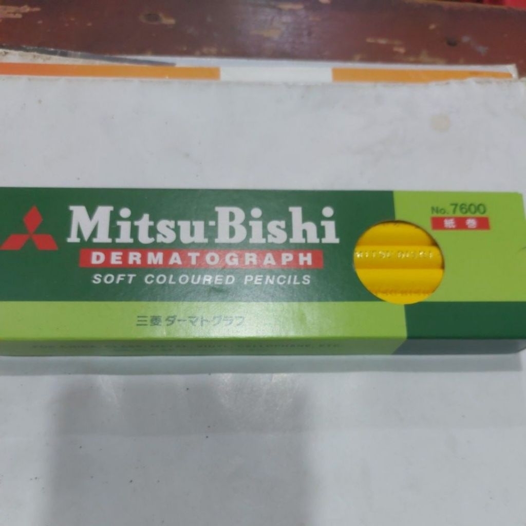 

pensil Kaca Mitsubishi kuning / Dermatograph mitsubishi
