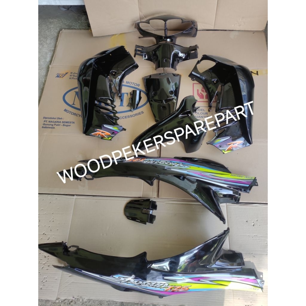 FULL BODI HALUS SUZUKI SHOGUN 125 R HITAM+STRIPING UNGU