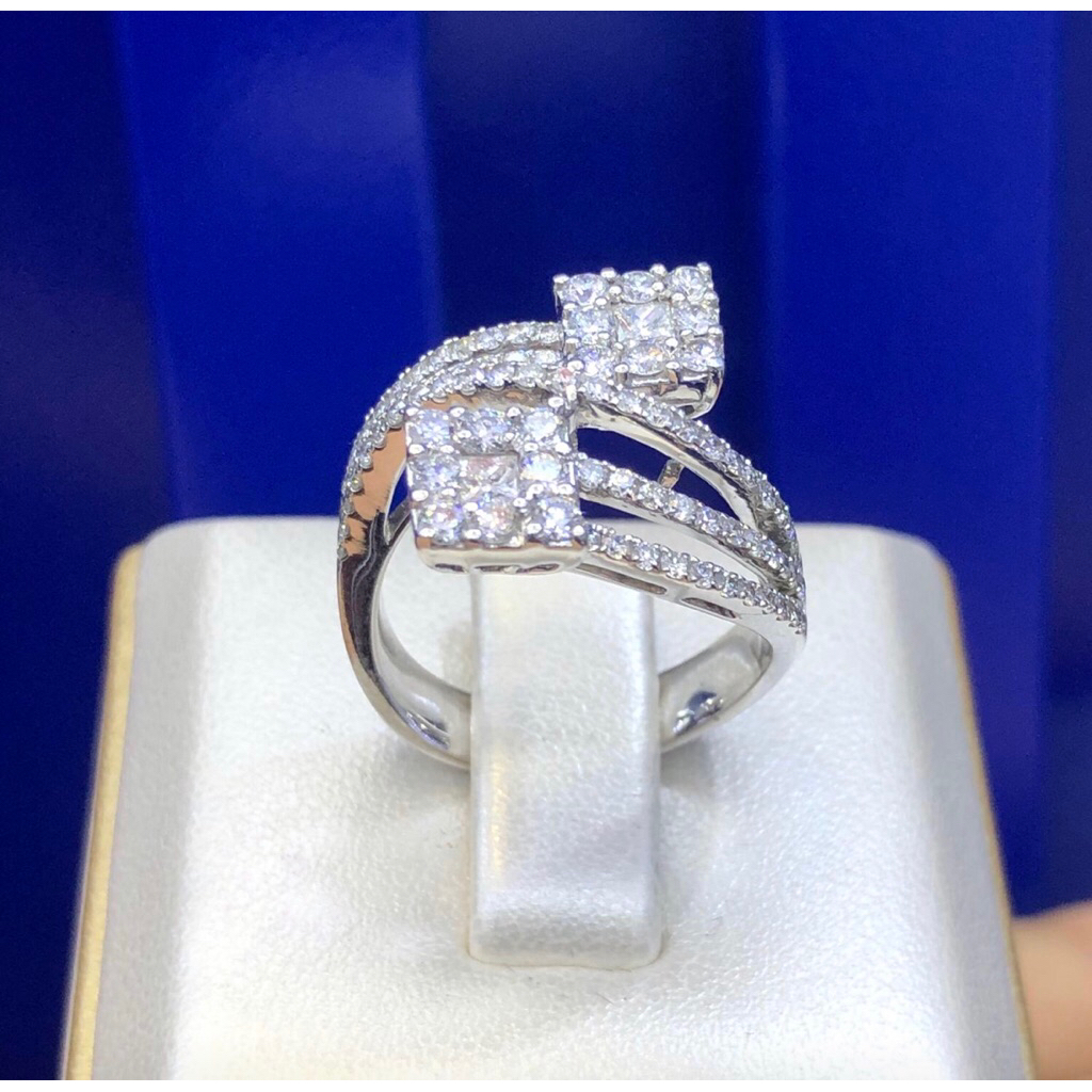 Cincin berlian kotak selisih (18) CD222, Size 13,5, D.2:0,13crt, D.85:0,95crt, Emas 7,3 gr, Kadar 75