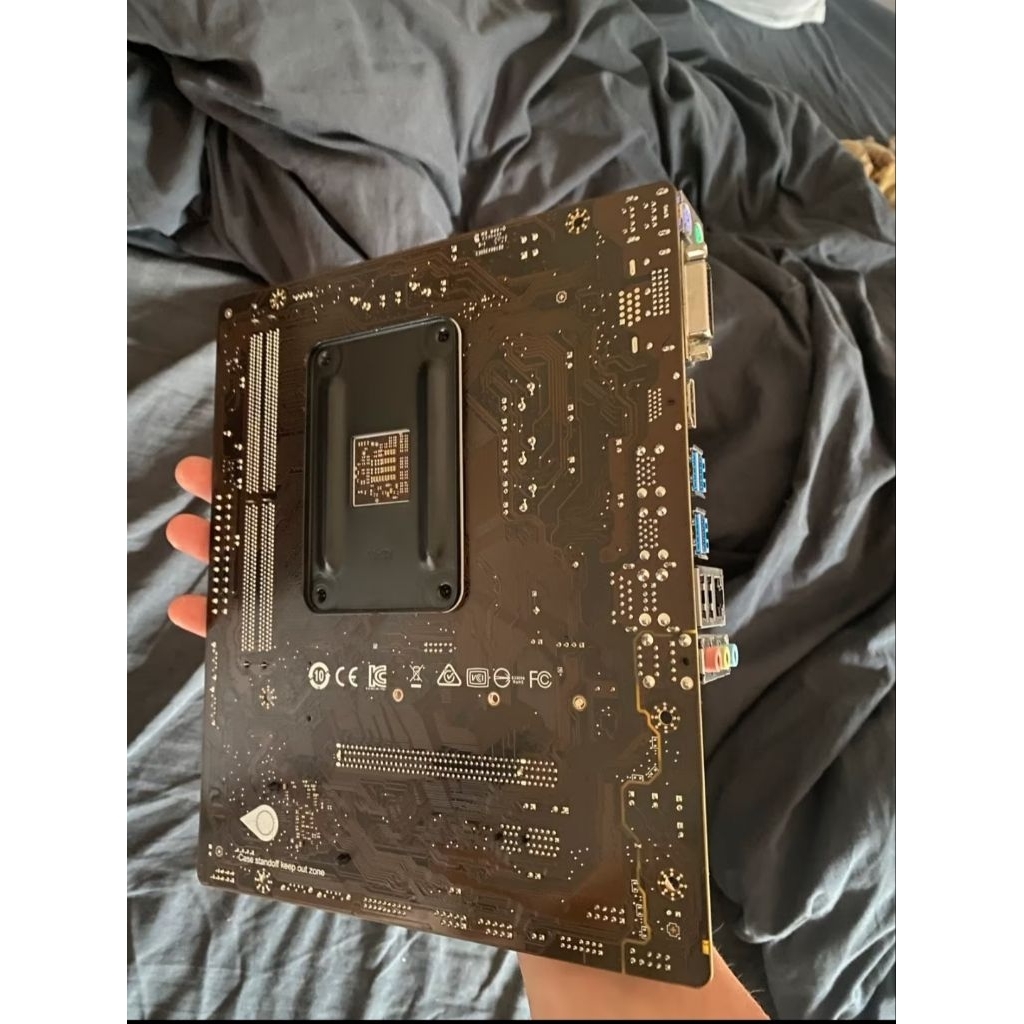 Mobo MSI A320 Pro Max dan Ryzen 3 1200 With Fan