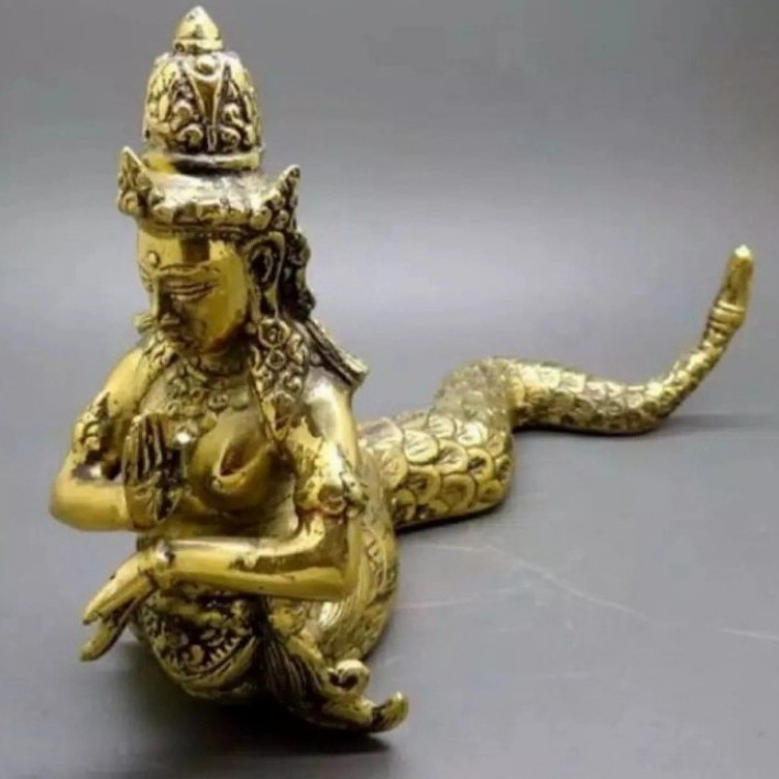 Patung Nyi Blorong Bahan Kuningan Asli Untuk Pajangan