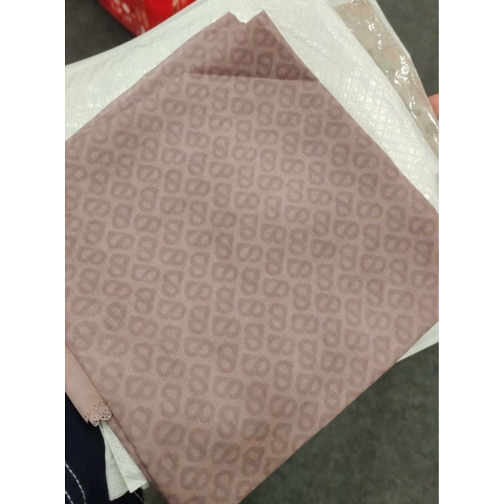 Buttonscarves Tapis Lotus