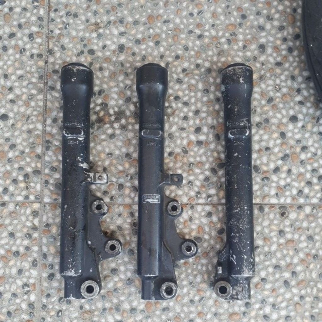 Tabung sok shock depan (tanpa as shock per) original suzuki spin 125 (second)