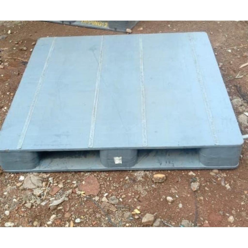 

palet plastik 120×120×16 flet