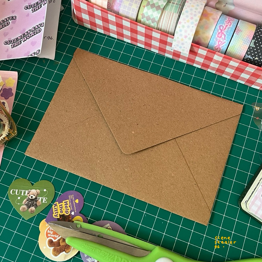 

AMPLOP KRAFT COKELAT VINTAGE AESTHETIC A6 (UK 16 x 11)