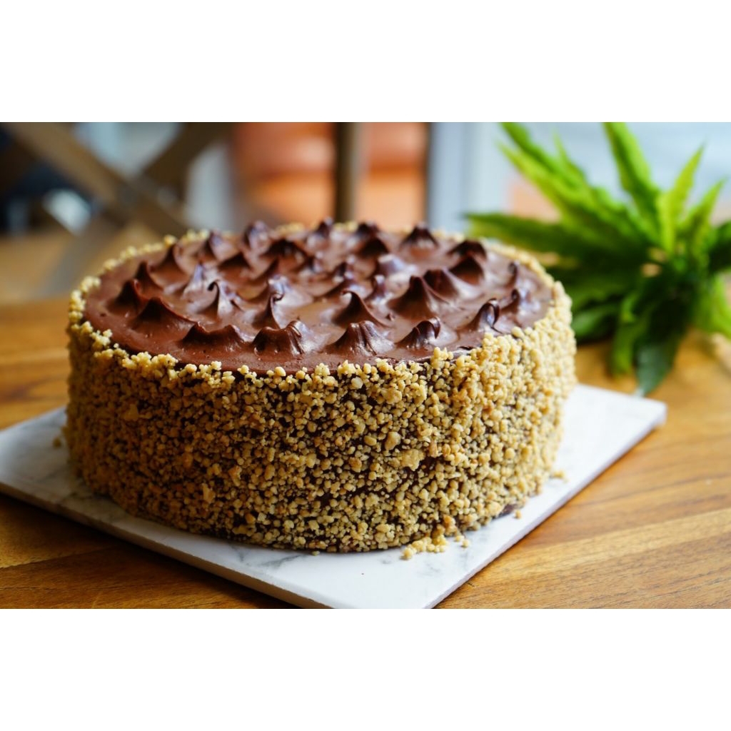 

Peanut Butter Cake ( Petite)