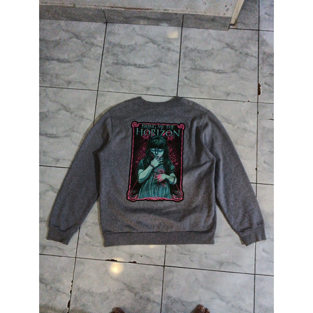 crewneck band metal bring me the horizon BMTH merk topten warna abu2 grey fleece good preloved  FREE
