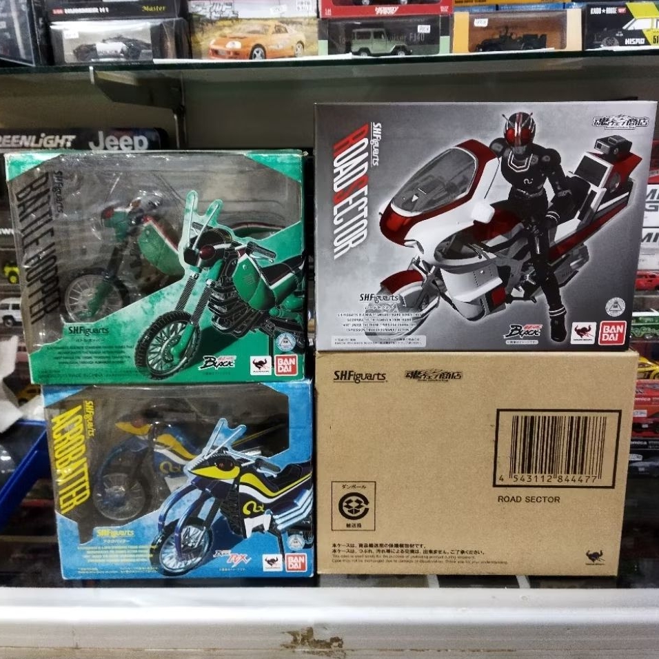 SHF Motor Kamen Rider Black RX BATTLE HOPPER ACROBATTER ROAD SECTOR Belalang Tempur Satria Baja
