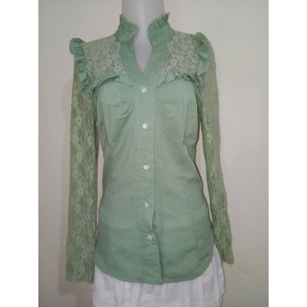 kemeja Sage green