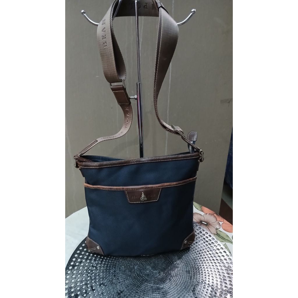 Tas selempang pria beanpole