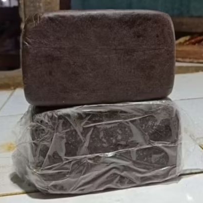 

Terasi Jembret Asli Khas Gresik – Terasi Udang Laut Enak Wangi Gurih 250gr / 500gr / 1kg