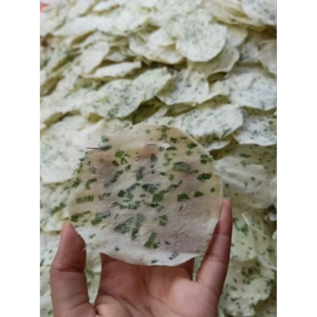 

kerupuk kamang mentah (1 kg) | kerupuk opak singkong asli original | opak ubi | kerupuk ubi | kerupuk khas Minangkabau | kerupuk kuah keripik | kerupuk singkong daun bawang original