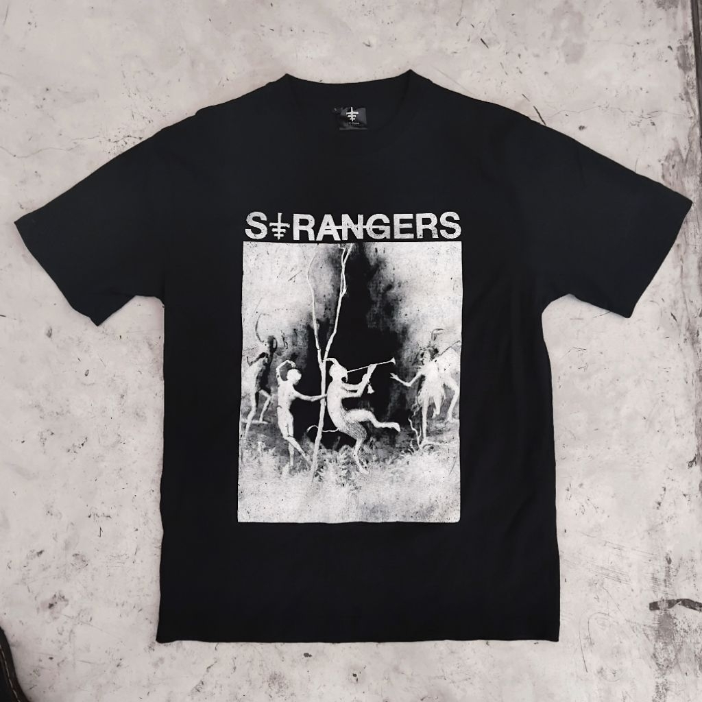 Kaos Band Strangers - Bonfire Official Merch
