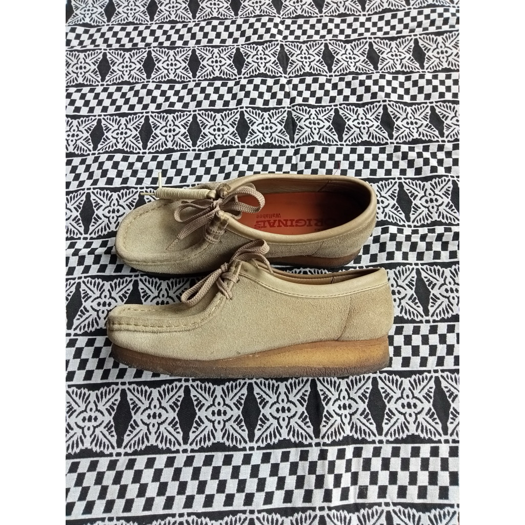 Clarks walabe maple