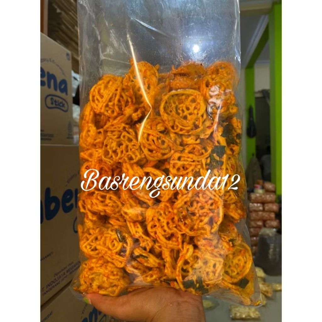 

Seblak kerupuk mie pedas daun jeruk / pukmie original daun jeruk kemasan 500gram