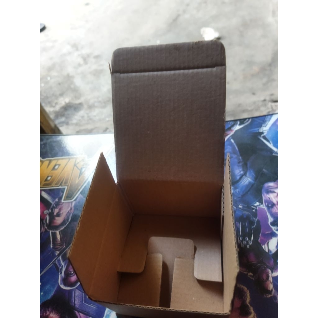 

kardus ukuran 95mm x 65mm