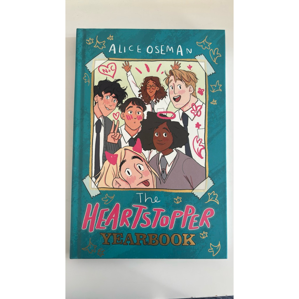 [PRELOVED] THE HEARTSTOPPER YEARBOOK HARDCOVER NOVEL ORIGINAL BY ALICE OSEMAN