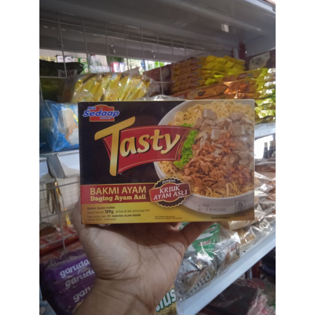 

mie sedap Tasty bakmi ayam