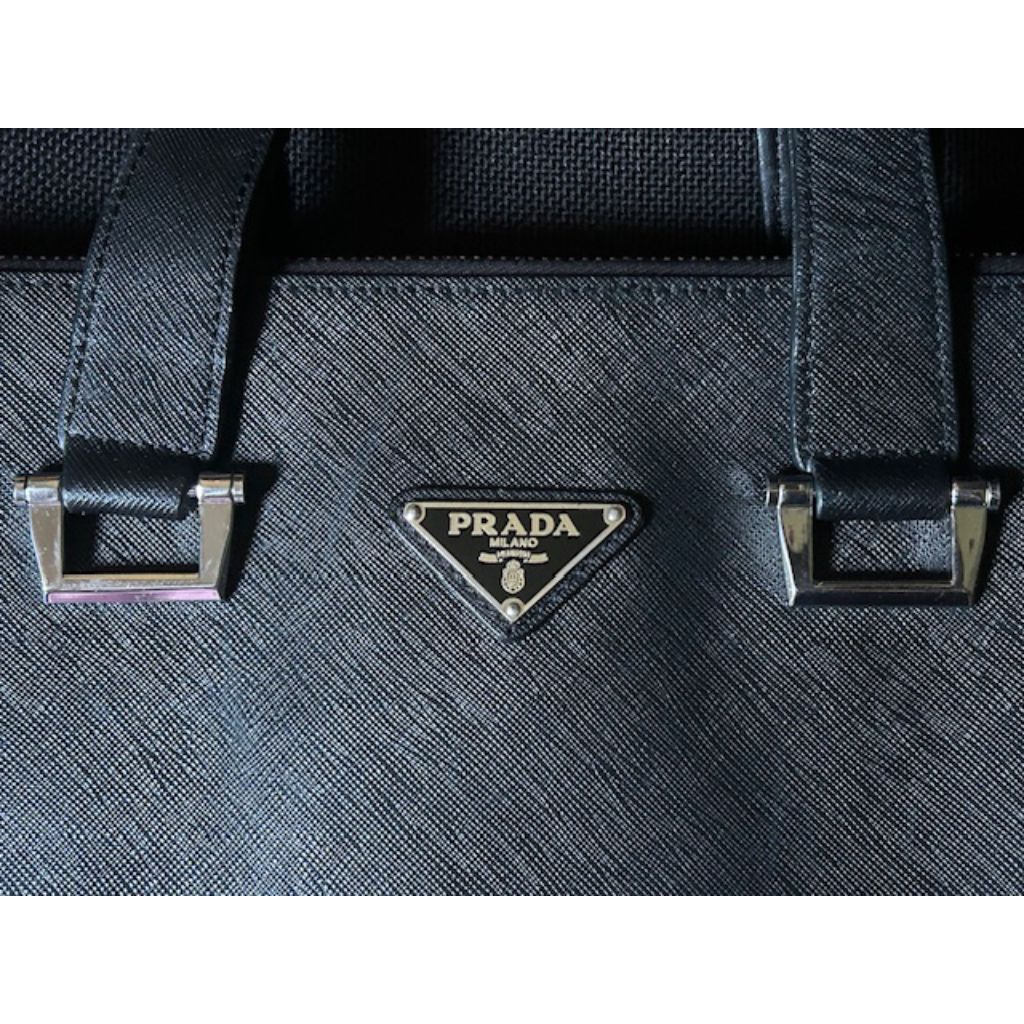 Tas Prada Original Saffiano Leather Shoulder Bag (Pre-loved)