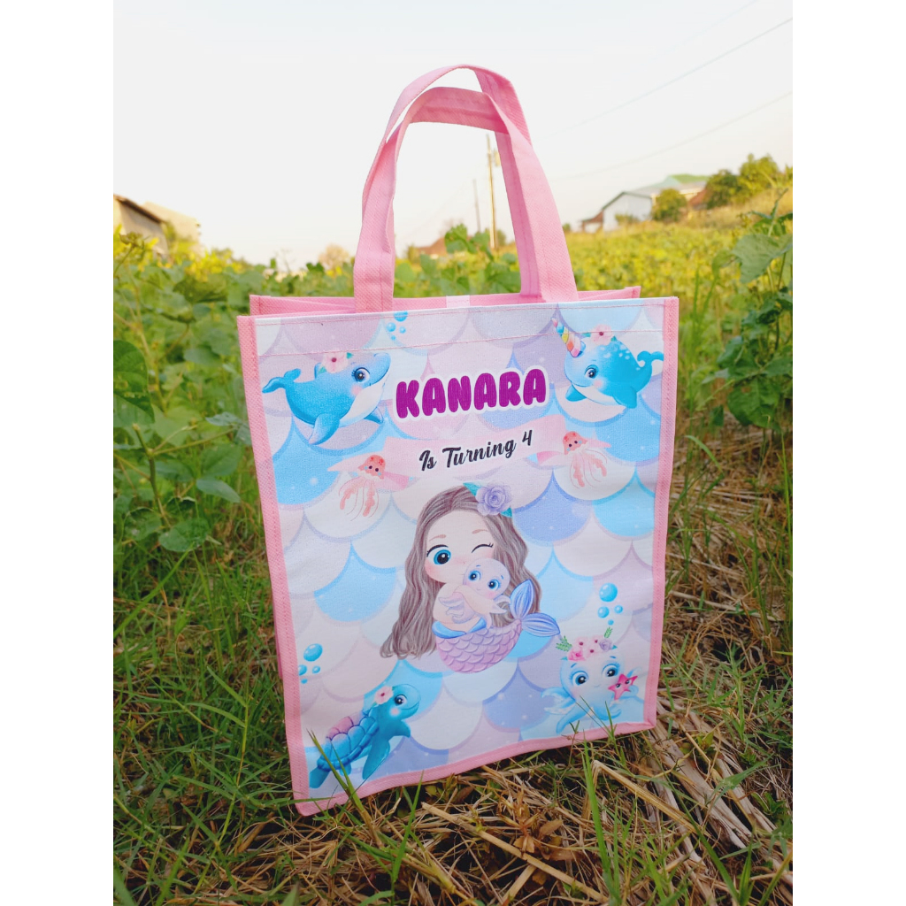 

Tas Ulang Tahun Anak Custom Nama / Goodiebag Custom Anak 5 Ukuran / Tas Ultah Terlaris