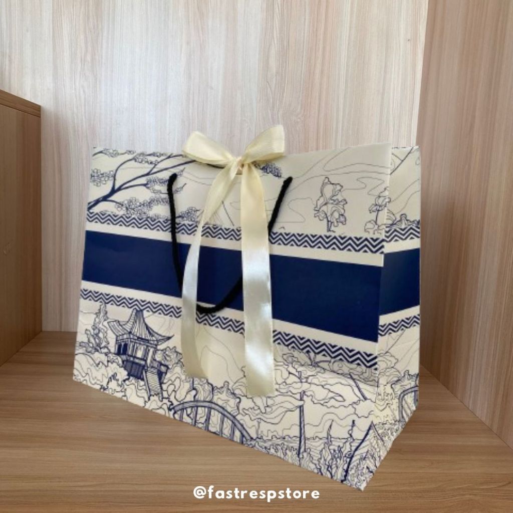 

Glossy Black Navi-Que Uk 35X27X16 Wedding Birthday Aesthetic Bridesmaid Premium Gift Bag