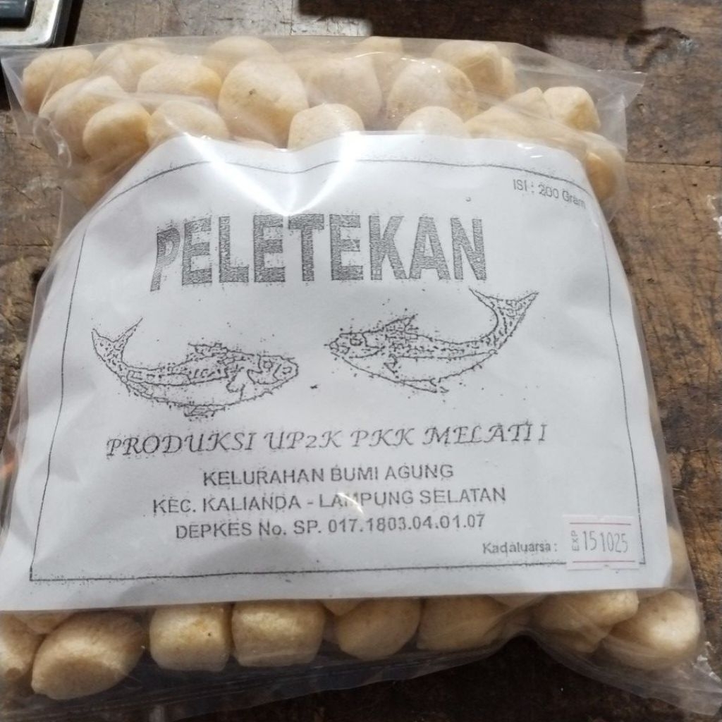 

pletekan ikan tenggiri khas lampung
