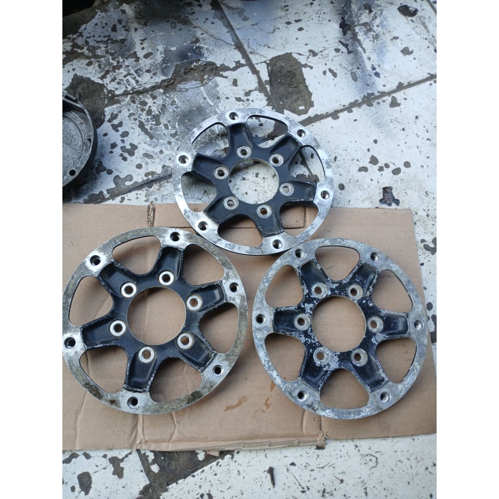 dudukan cakram tiger revo bekas copotan motor seken orjinal