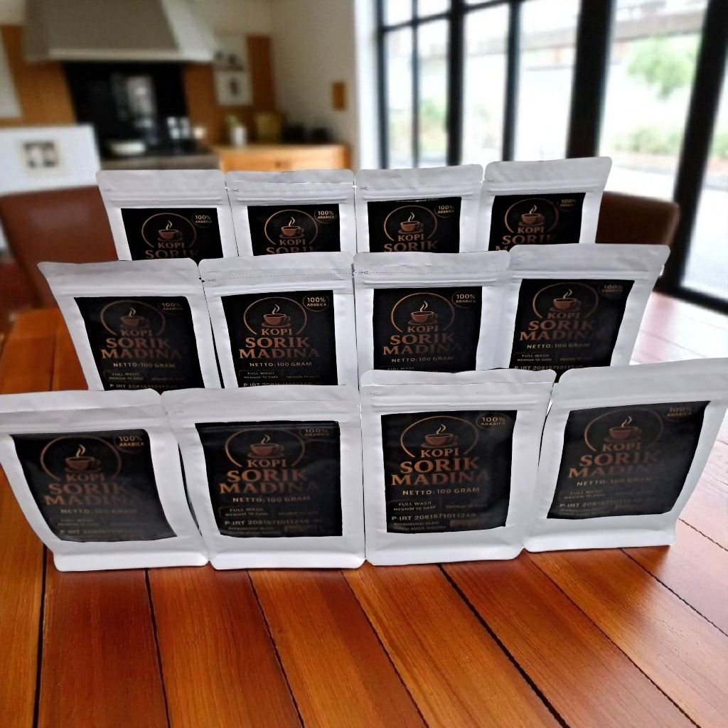 

Kopi sorik madina, Bubuk kopi asli dari puncak sorik marapi kab. mandailing natal sumatera utara. Arabika Coffee. BERAT BERSIH 100 GRAM.