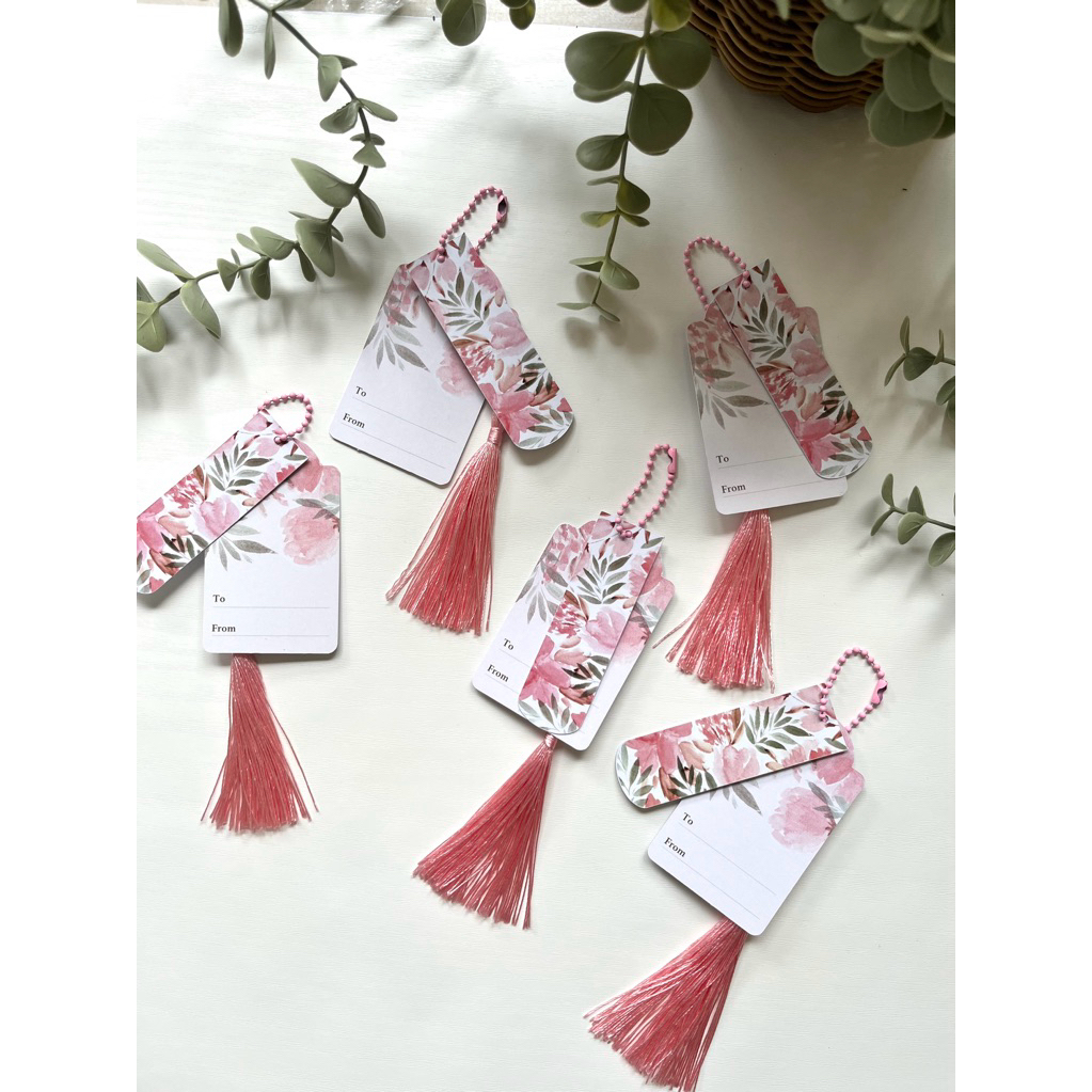 

Hang Tag set