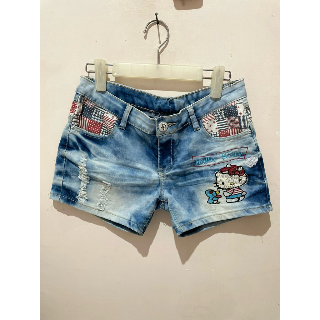 Preloved hotpants Hello Kitty
