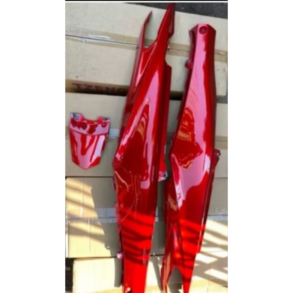 Caver body samping kanan kiri belakang Yamaha Jupiter Z Robot warna merah maroon
