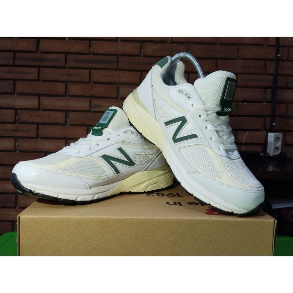 Sneakers premium NB990