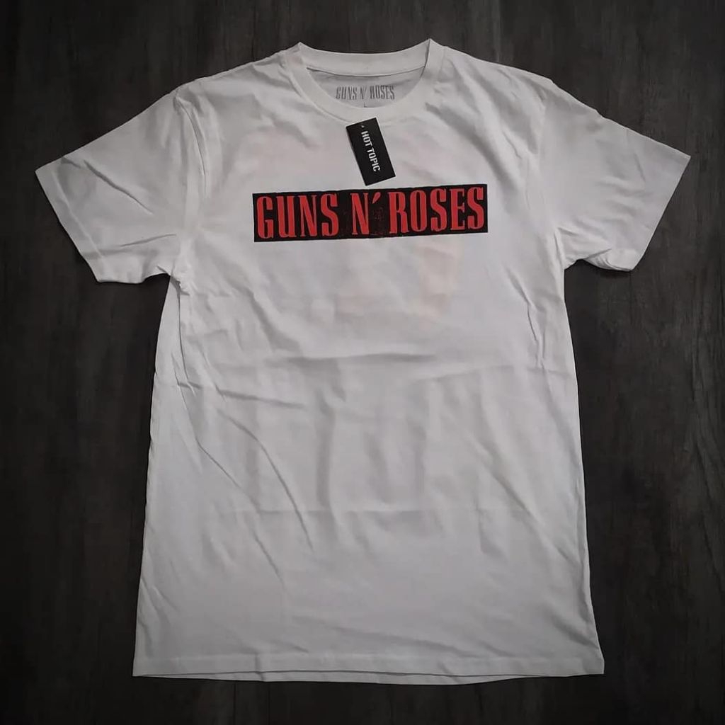 Kaos Band Import Original : Guns N' Roses - Use Your Illusion (L)