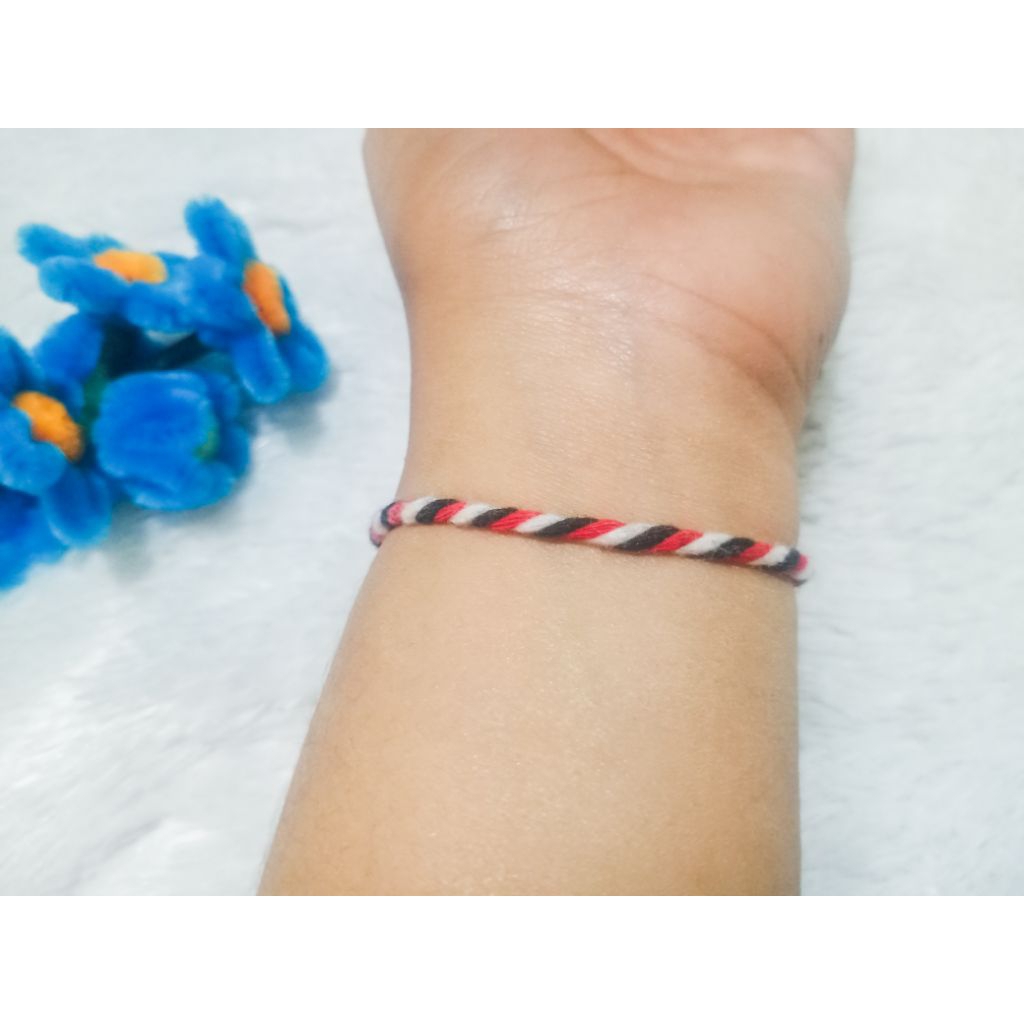 Gelang Tali Polos Tridatu Hitam Merah Putih Gelang Polos Giok Hitam